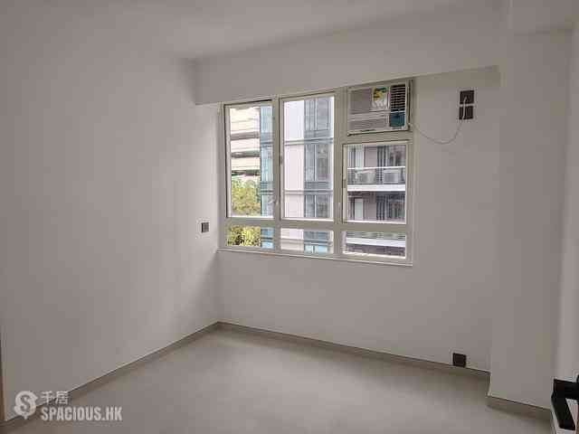 Wan Chai - Phoenix Court 06