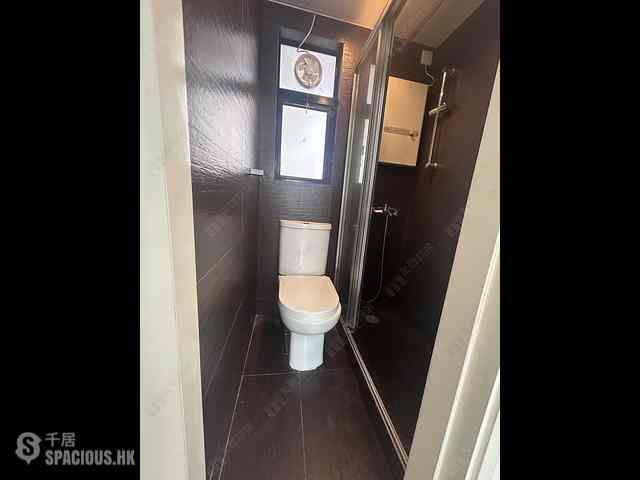 Wan Chai - 112, Johnston Road 04