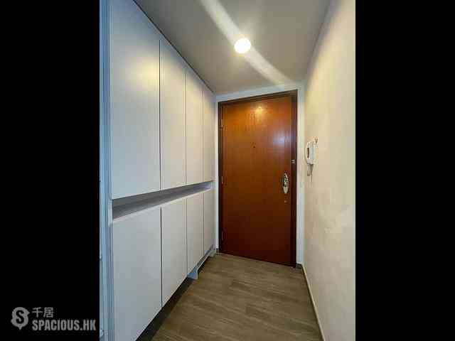 Tseung Kwan O - The Grandiose Block 1 07