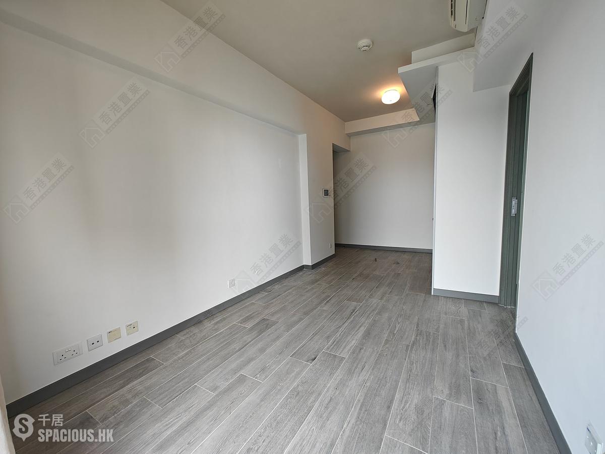 Shau Kei Wan - Le Riviera 01