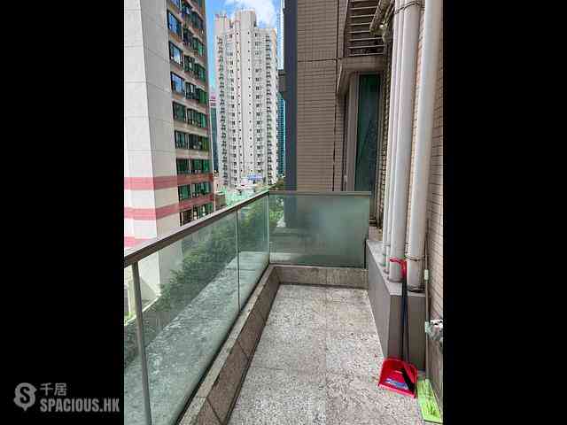 Wan Chai - The Avenue Phase 2 Block 2 01