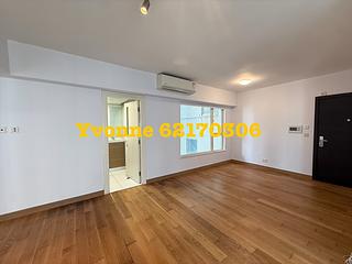 Soho - Centrestage 02