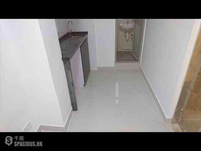 Sai Ying Pun - 291-293, Queen's Road West 01