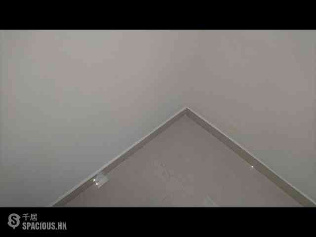 Sai Ying Pun - 291-293, Queen's Road West 02
