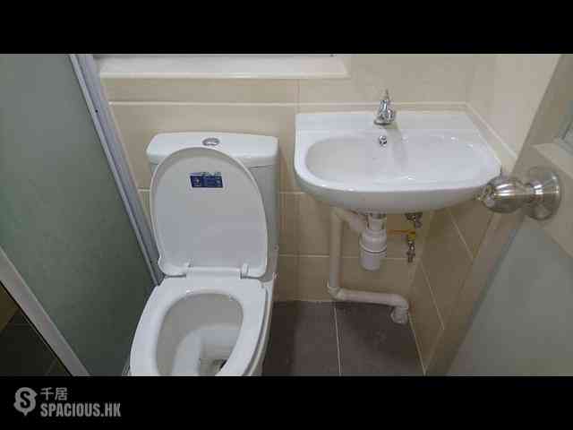 Sai Ying Pun - 291-293, Queen's Road West 04