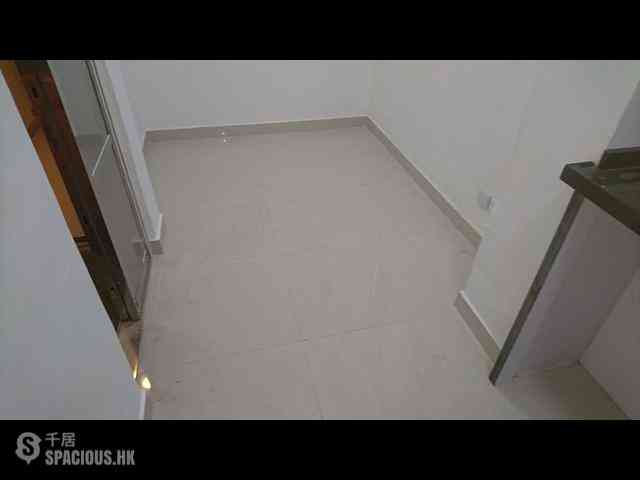 Sai Ying Pun - 291-293, Queen's Road West 05