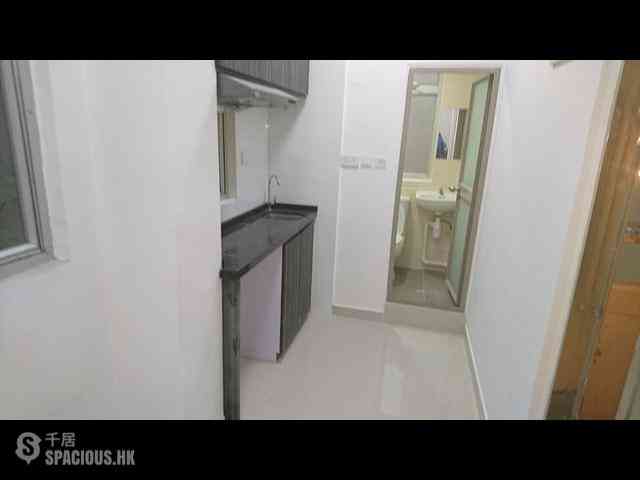 Sai Ying Pun - 291-293, Queen's Road West 06