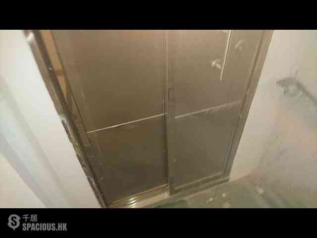 Sai Ying Pun - 291-293, Queen's Road West 07