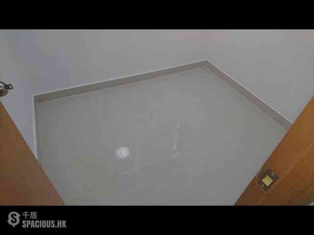 Sai Ying Pun - 291-293, Queen's Road West 05