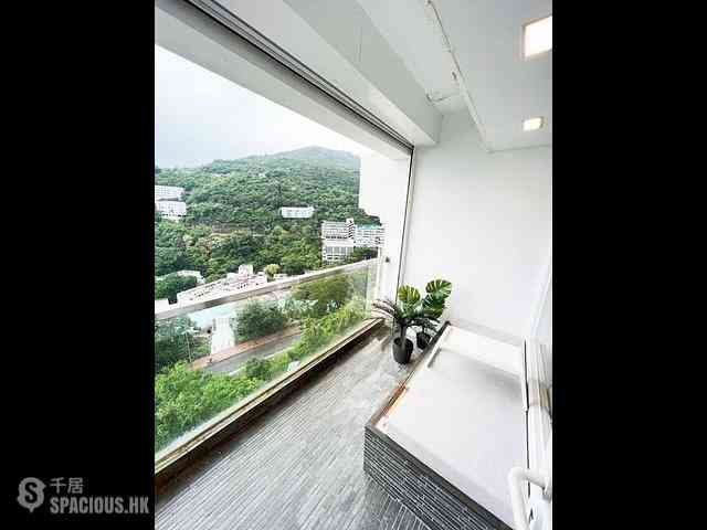 Pok Fu Lam - Bisney Terrace 01