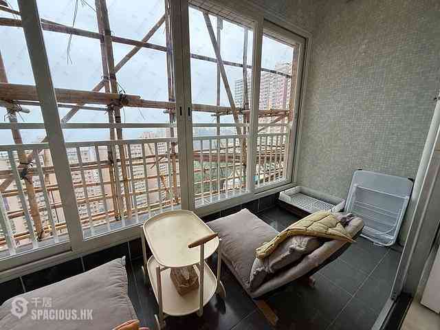 Pok Fu Lam - Baguio Villa Block 25 02