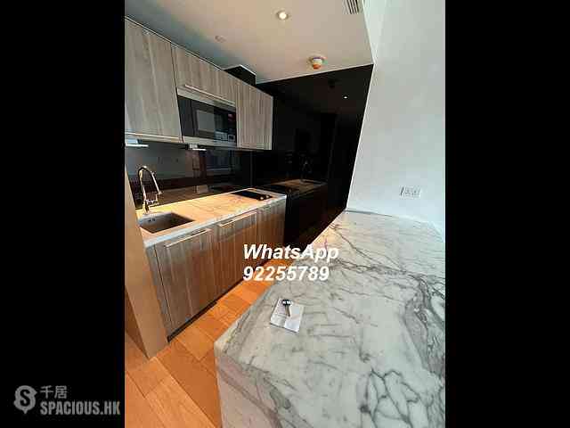 Mid Levels Central - Gramercy 02