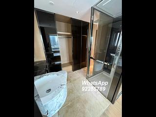 Mid Levels Central - Gramercy 04