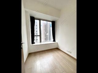 Sai Ying Pun - Island Crest Block 2 02