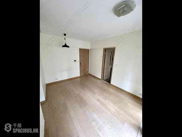Sai Ying Pun - Island Crest Block 2 03