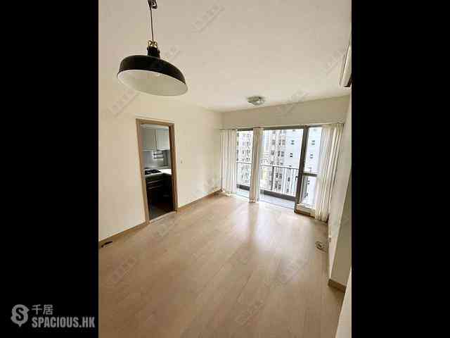 Sai Ying Pun - Island Crest Block 2 05