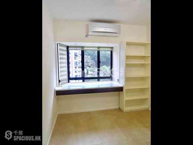 Mid Levels West - Kingsford Height 07