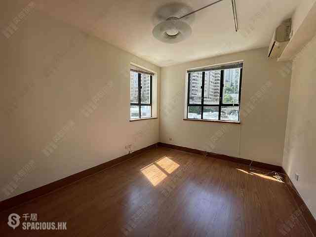 Mid Levels Central - Visalia Garden 04