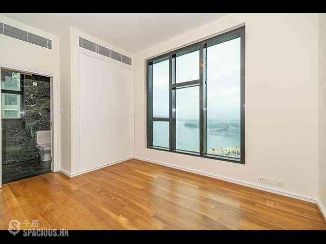 Repulse Bay - Helene Tower 06