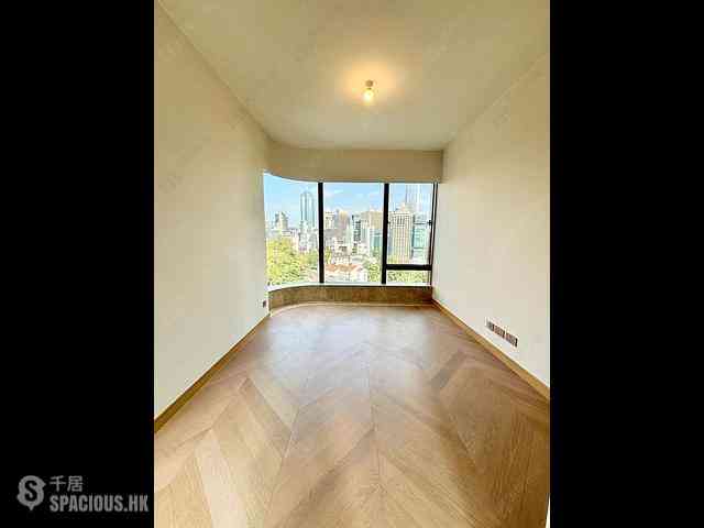Mid Levels Central - 22A, Kennedy Road 03
