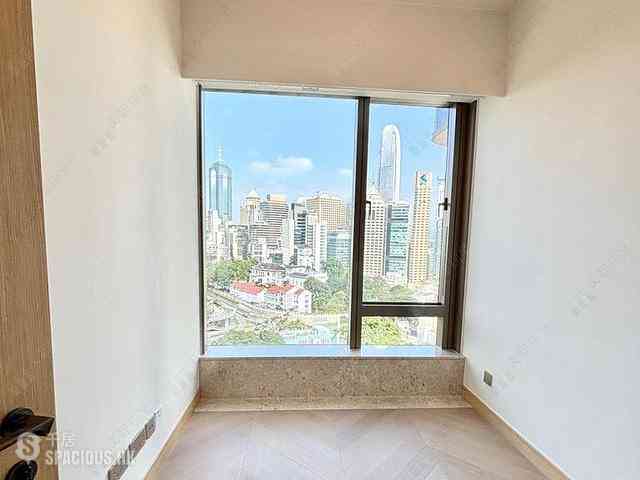 Mid Levels Central - 22A, Kennedy Road 05
