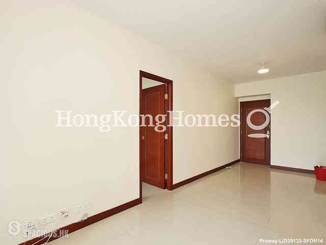 Kennedy Town - The Merton 03