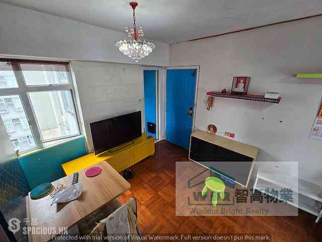 Sai Ying Pun - Hoi Sing Building 02