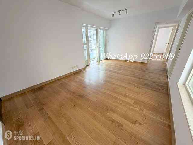 Soho - Centrestage 02