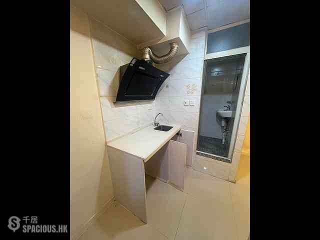 Sheung Wan - HANG LOK BUILDING 03