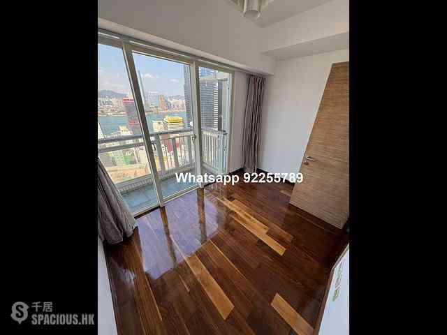 Soho - Centrestage 07