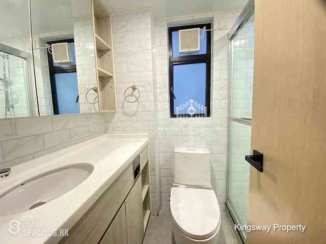 Mid Levels Central - 62B, Robinson Road 07