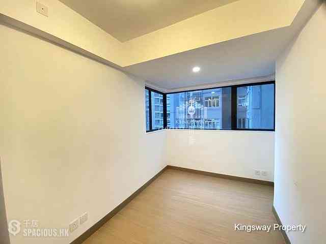 Mid Levels Central - 62B, Robinson Road 08