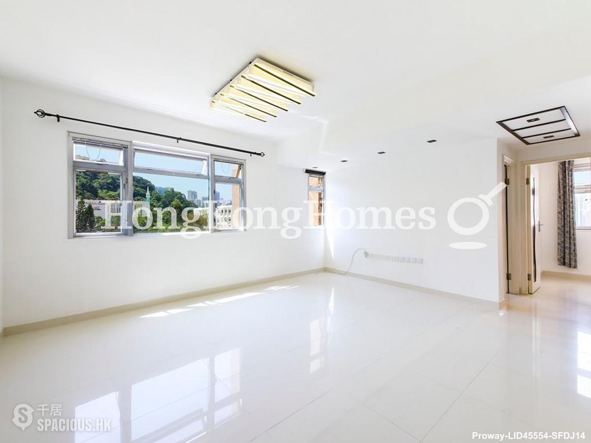 Braemar Hill - Viking Villas 01