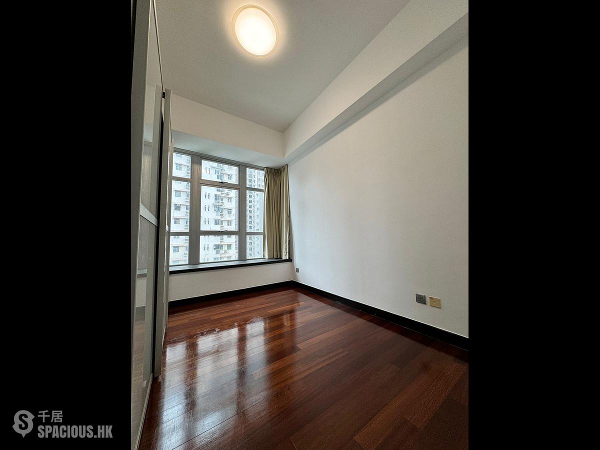 Wan Chai - J Residence 01