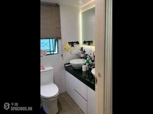 Mid Levels Central - Goldwin Heights 02