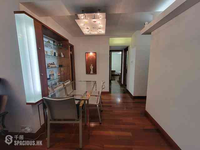 Wan Chai - Phoenix Court 02