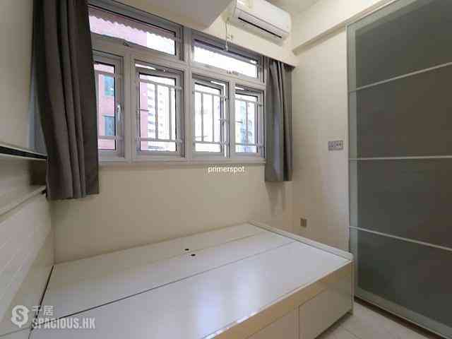 Wan Chai - Johnston Building 05