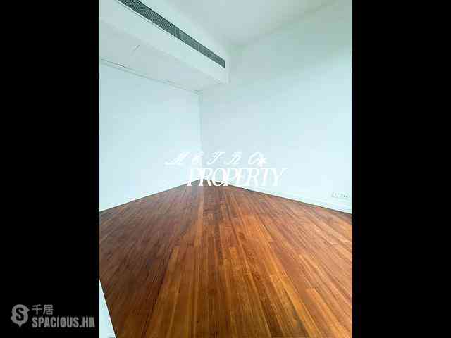 Mid Levels Central - The Harbourview 15