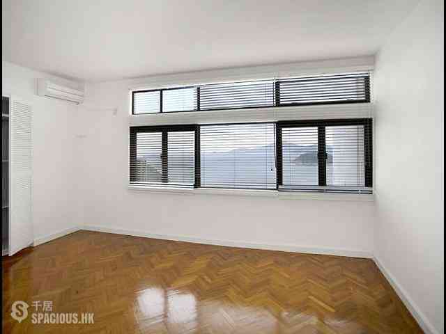 Chung Hom Kok - Coral Villas 29