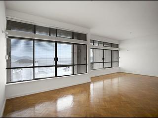 Chung Hom Kok - Coral Villas 08
