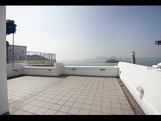 Chung Hom Kok - Coral Villas 18