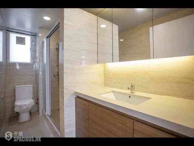 Chung Hom Kok - Coral Villas 26