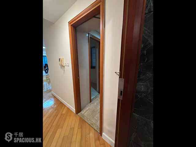 West Kowloon - Sorrento 01