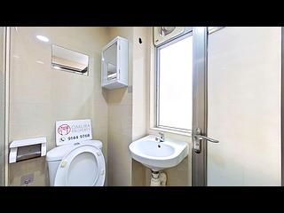 Sai Ying Pun - 291-293, Queen's Road West 07