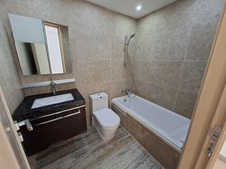 Wong Chuk Hang - Marinella Block 1 06