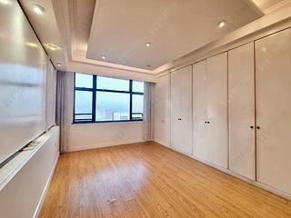 Mid Levels West - Parkway Court 13