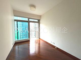 Wan Chai - The Avenue Phase 2 04