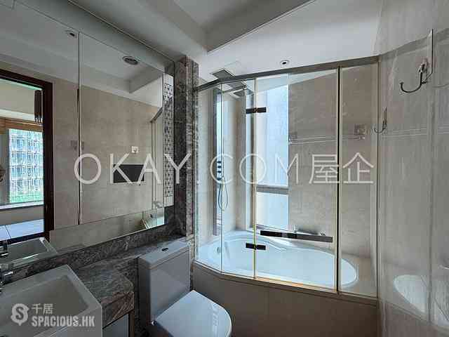 Wan Chai - The Avenue Phase 2 10