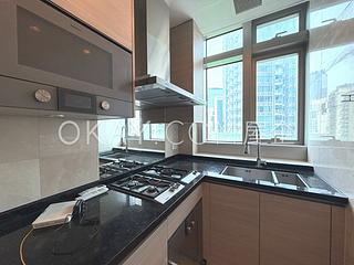 Wan Chai - The Avenue Phase 2 11