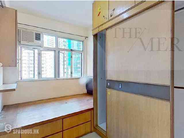 Wan Chai - Sun Tao Building 13